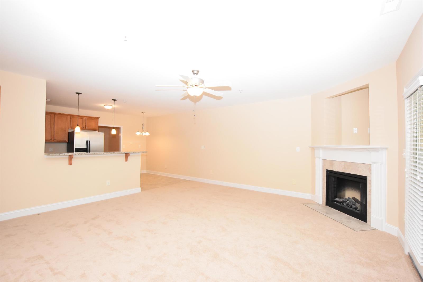 1611BS-207-SL. HOA - 207 property image
