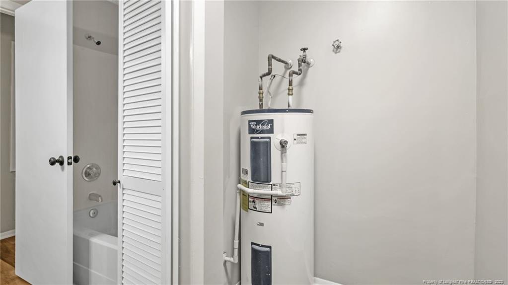 1900TD#3- LL - 1 property image
