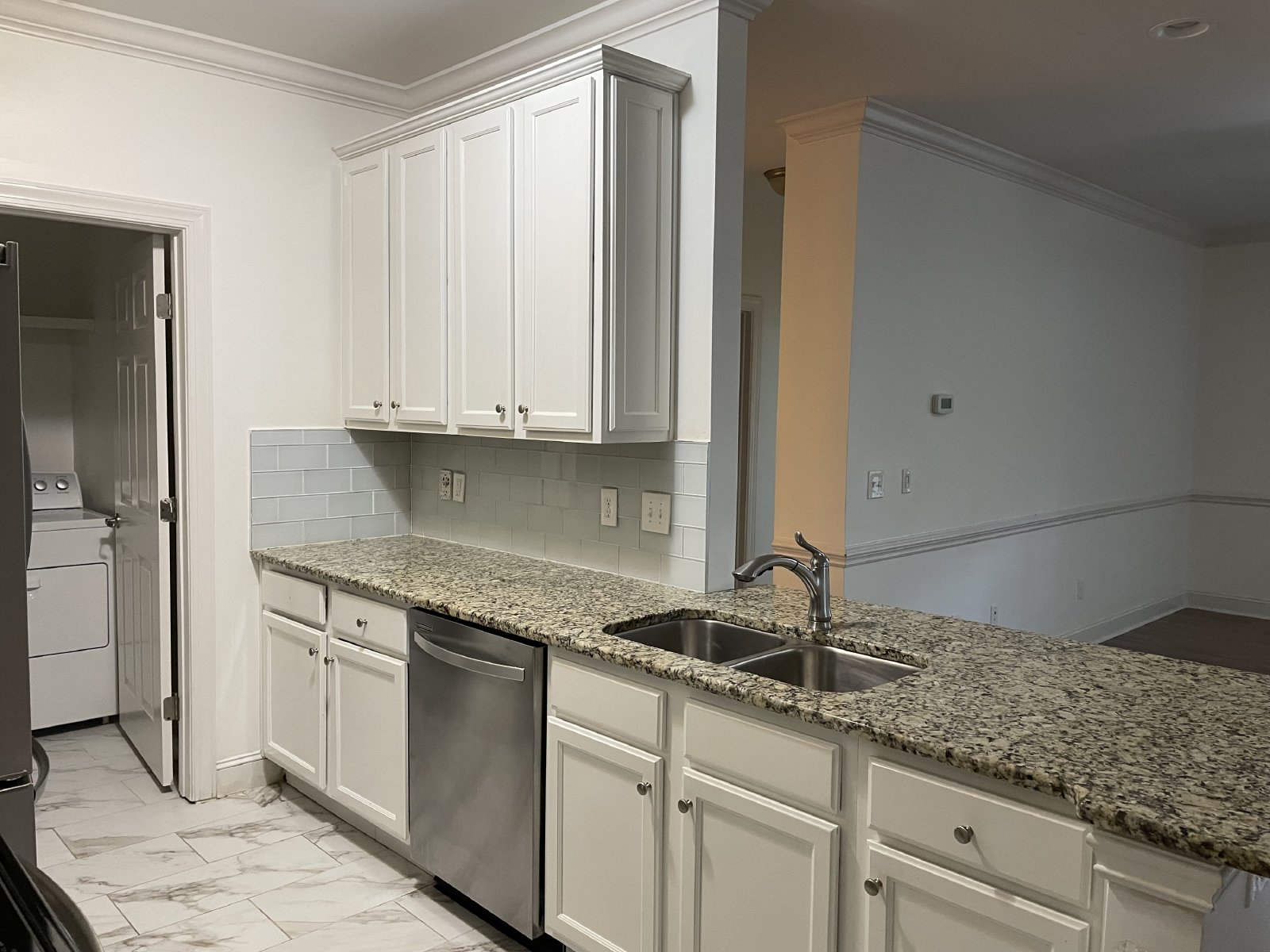 330G#102-LL 2023 - 1 property image