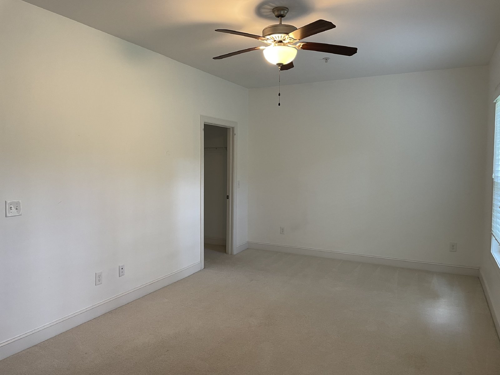 330G#102-LL 2023 - 1 property image