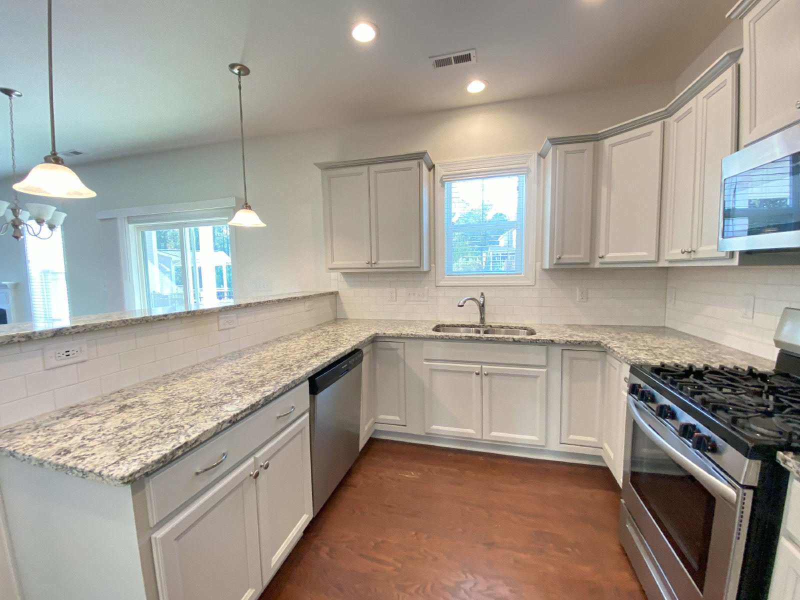 72WBC-SL. - 1 property image