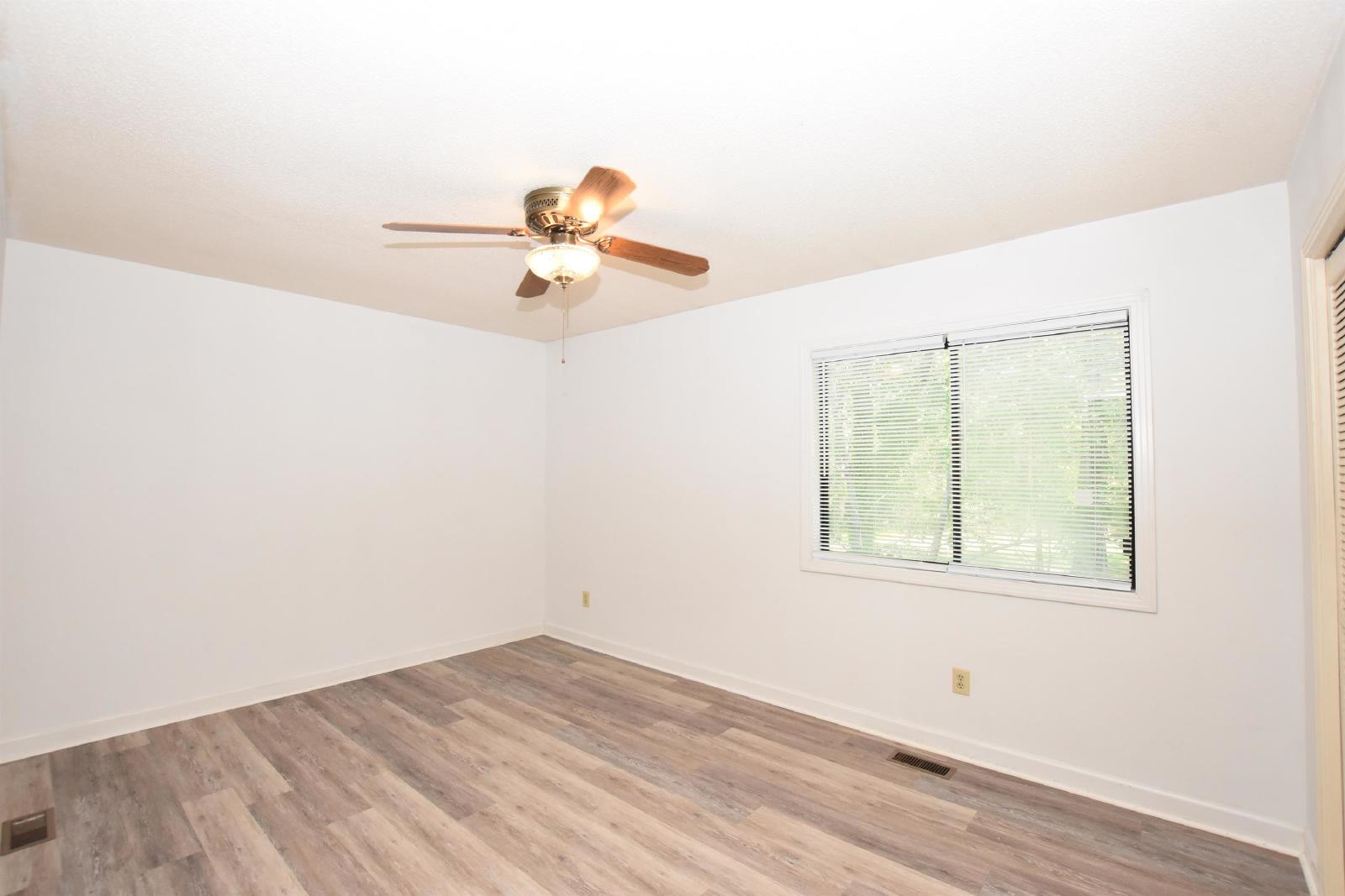 400N.S#B-SL - 1 property image