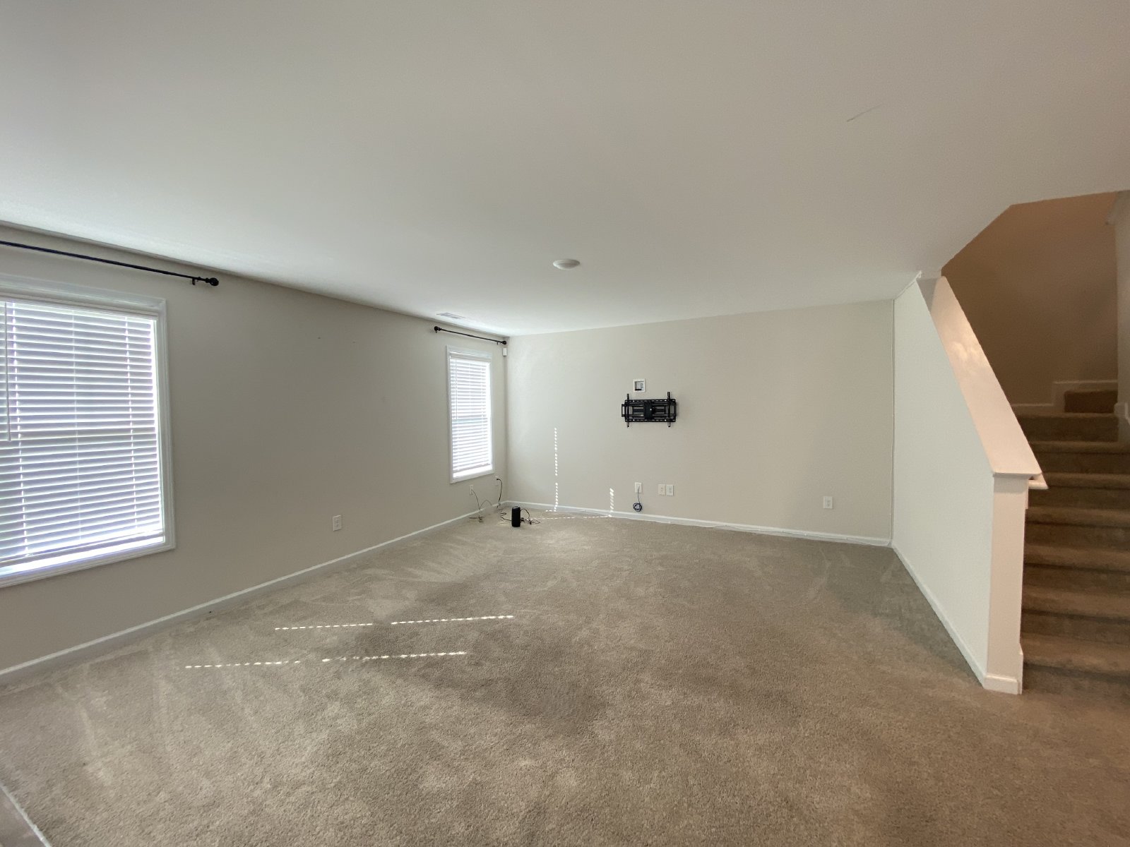 808 Old Angus Lane - 1 property image