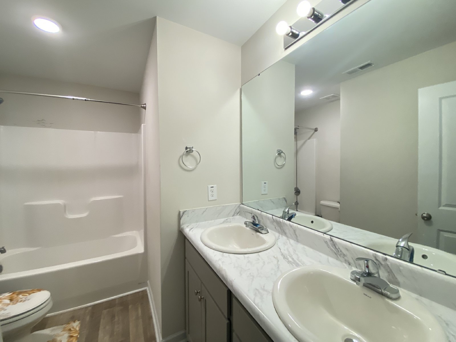 808 Old Angus Lane - 1 property image