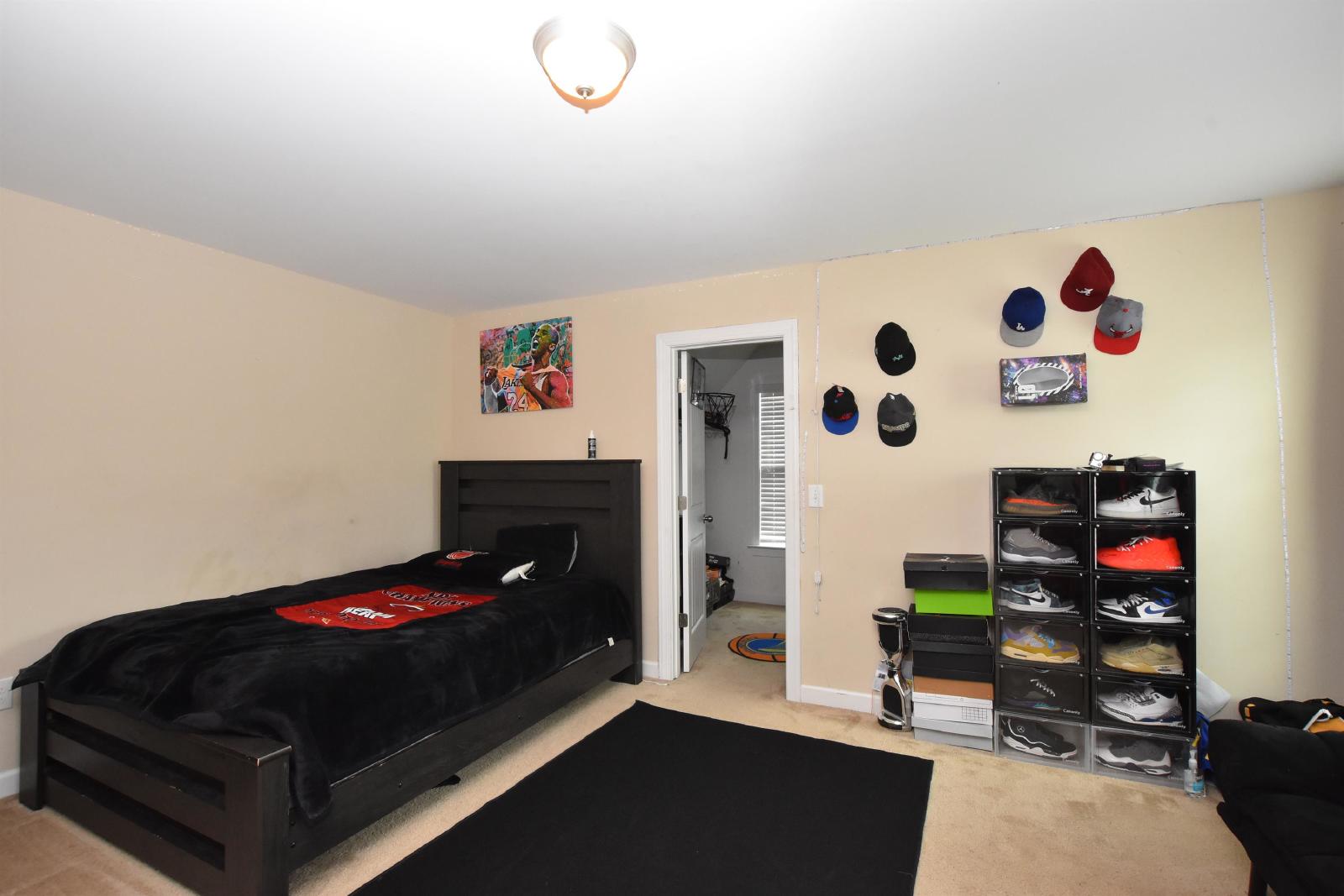 49MP-LL - 1 property image